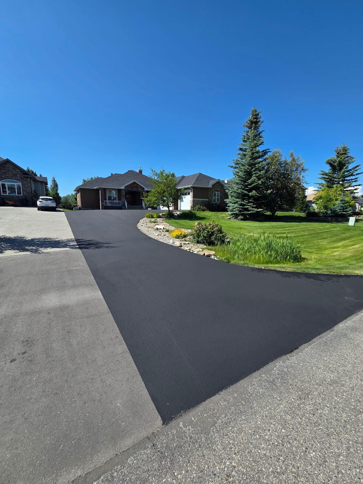 Asphalt Patching & Sealing